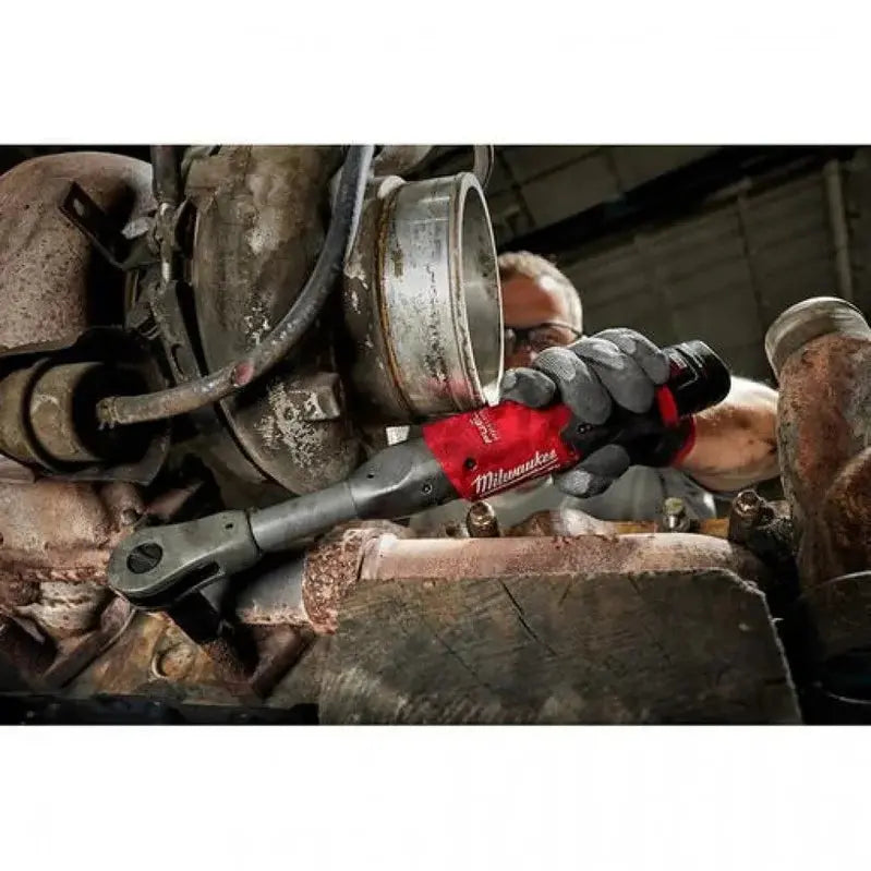 Milwaukee M12 FUEL 3/8-Inch Extended Handle Ratchet With 2.0 Ah Battery And Charger - 2560-21